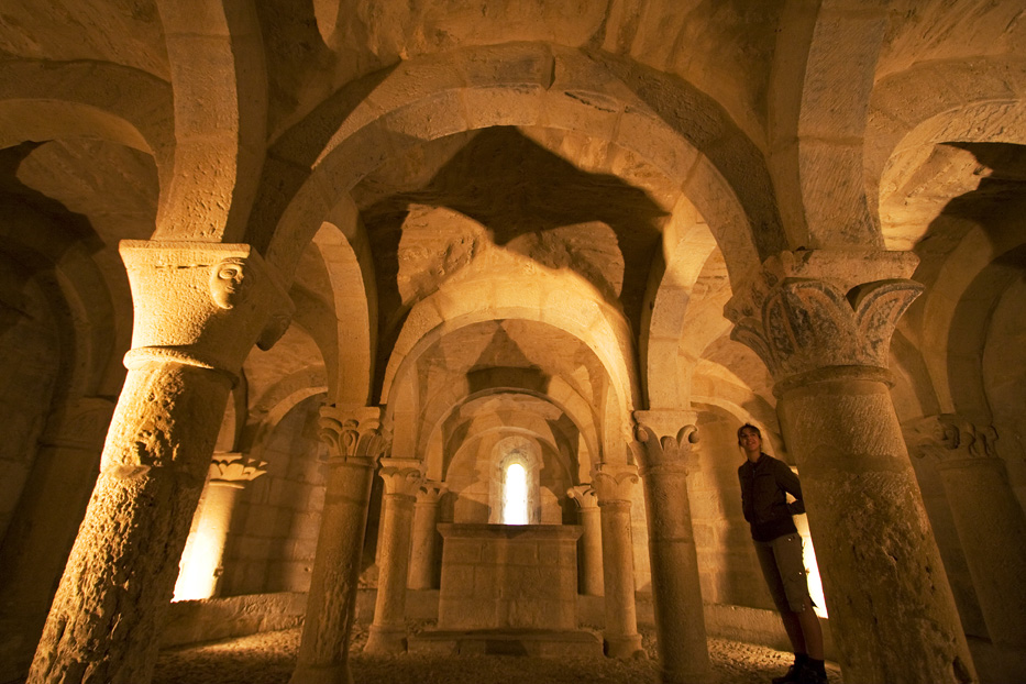 Foto de la cripta de San Martín de Unx
