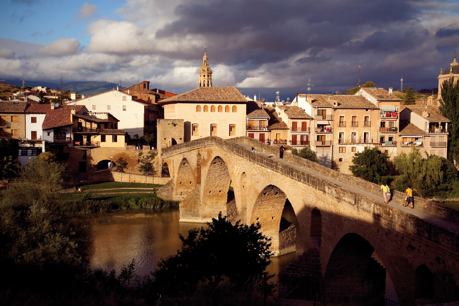 Puente la Reina-Gares
